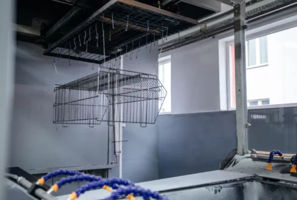 Dlaczego fluidyzacja a nie malowanie proszkowe dlaczego fluidyzacja